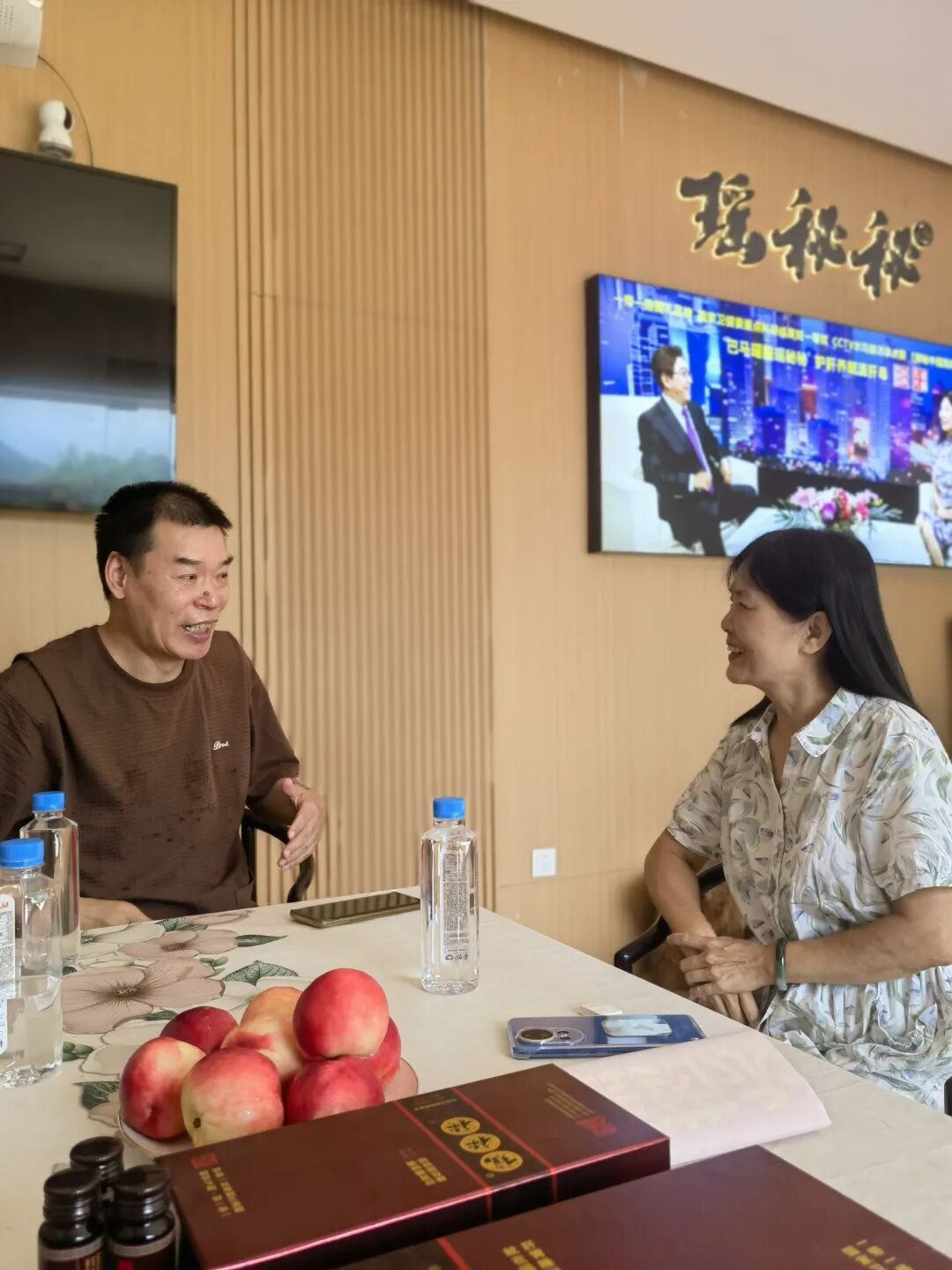 1764835021159962.jpg 大公鸡报晓