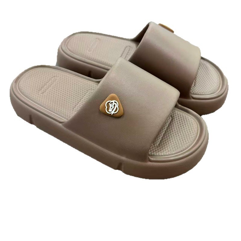 1764895230109901.jpg 雅购特拖鞋