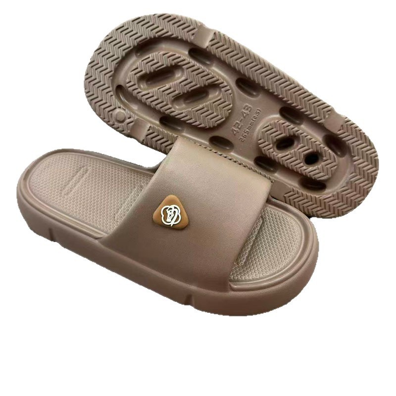 1764895230193591.jpg 雅购特拖鞋