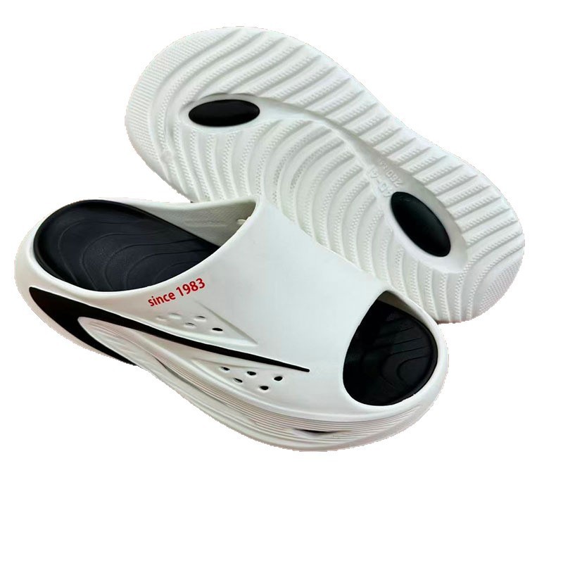 1764904386489376.jpg 雅购特拖鞋