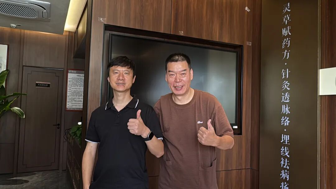 1765004345117655.png 大公鸡报晓