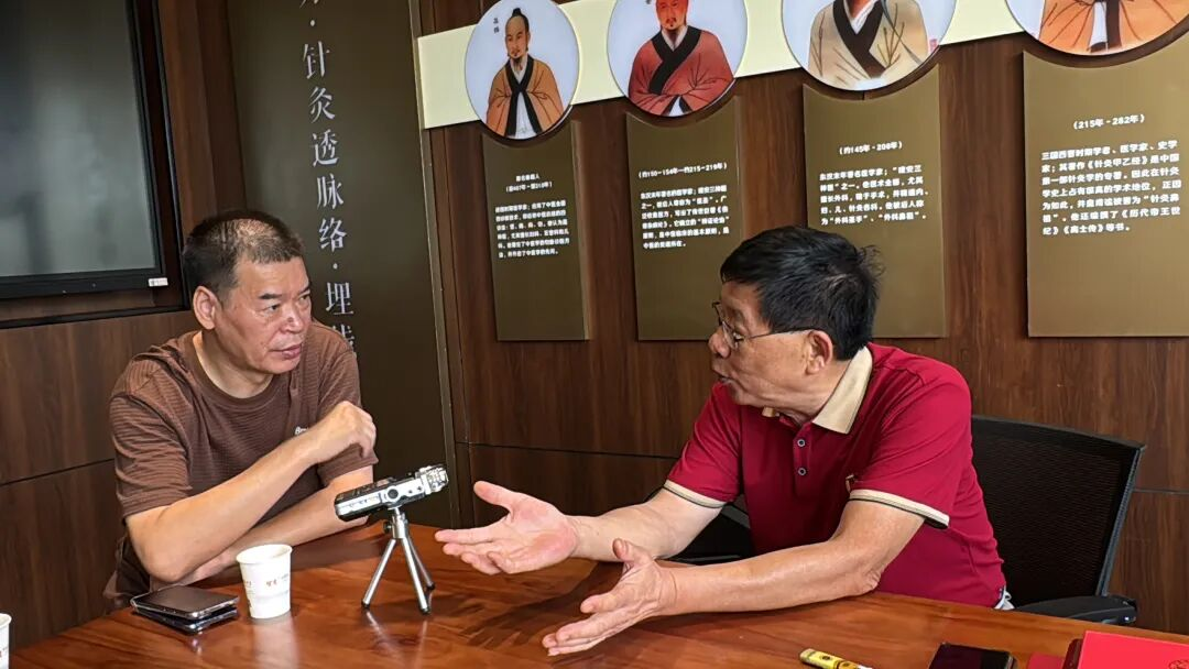 1765004785978143.png 大公鸡报晓