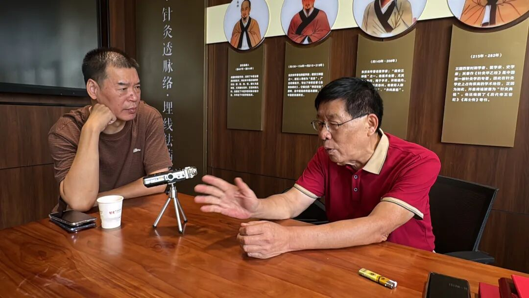 1765005853809678.png 大公鸡报晓