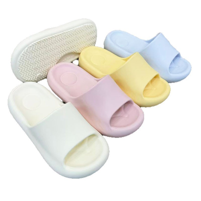 1765263386991327.jpg 雅购特拖鞋