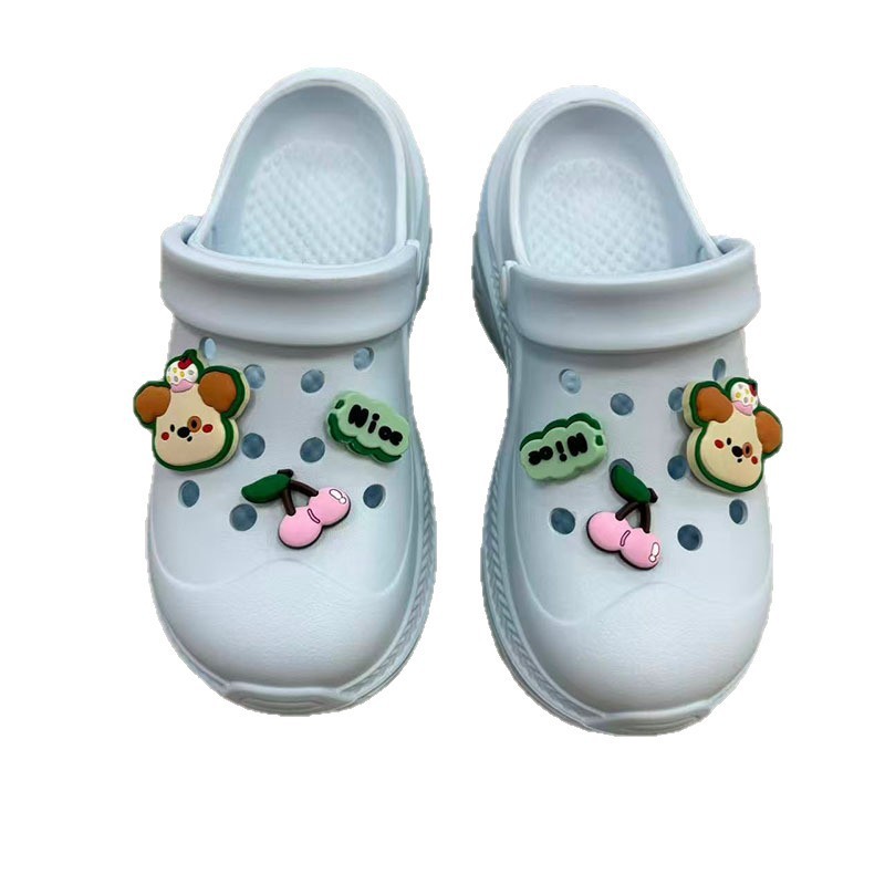 1765273399968192.jpg 雅购特拖鞋