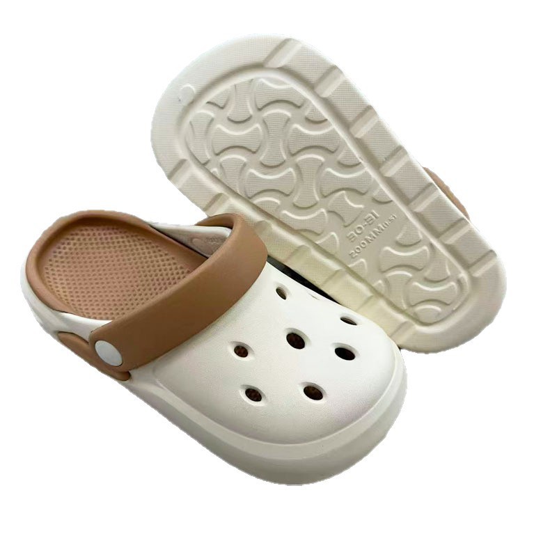 1765358661190612.jpg 雅购特拖鞋