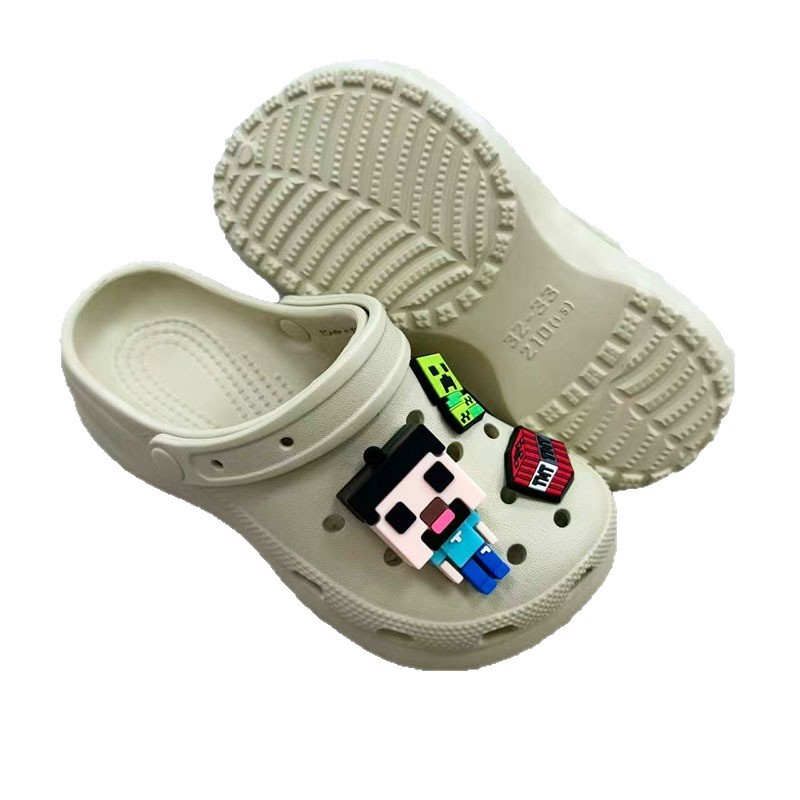 1765358977707273.jpg 雅购特拖鞋