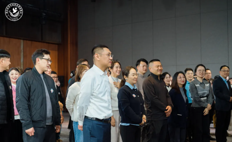 “同心共燃,聚力新生” 2025唐山市青年民营企业家协会年会圆满结束!