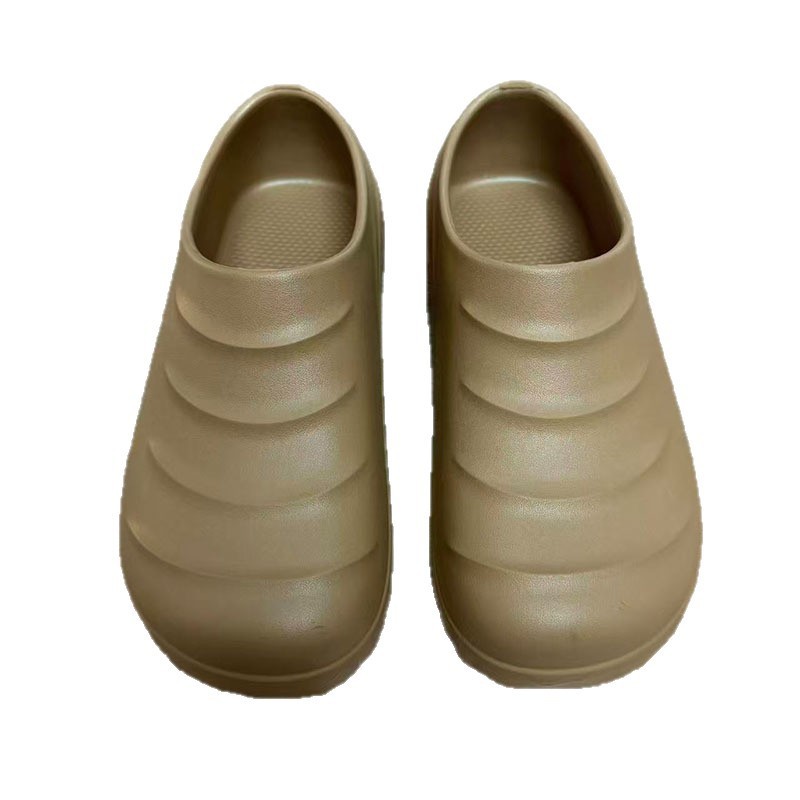 1765437811734543.jpg 雅购特拖鞋