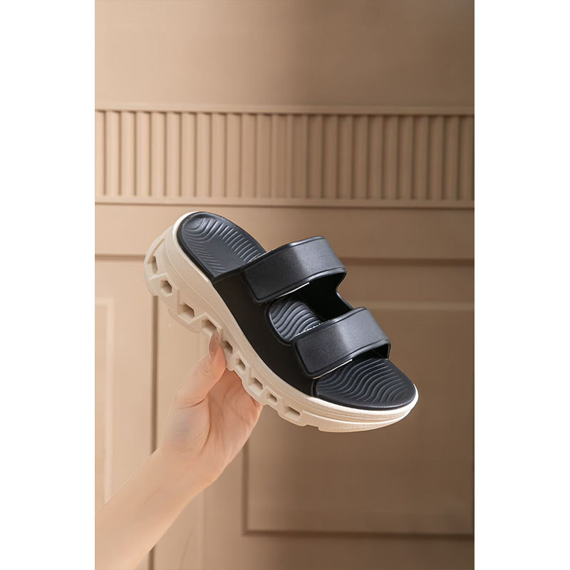 1765502926394037.jpg 雅购特拖鞋