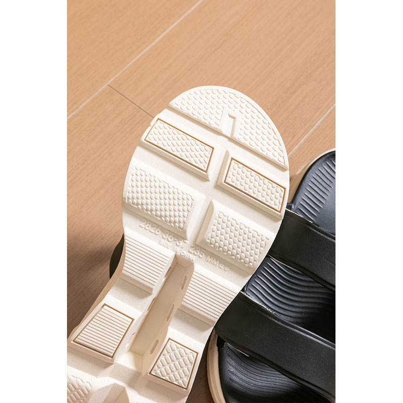 1765502926846516.jpg 雅购特拖鞋