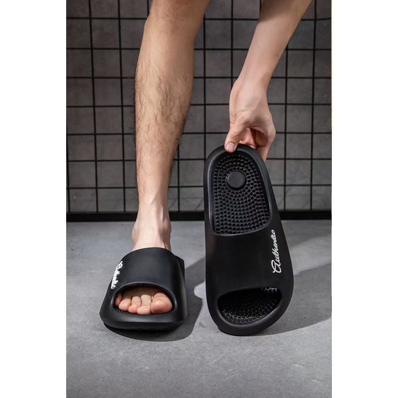 1765505266991878.jpg 雅购特拖鞋