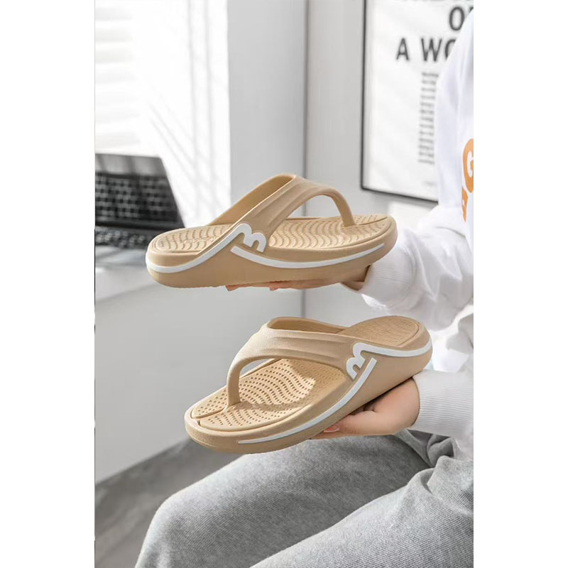 1765505516456002.jpg 雅购特拖鞋