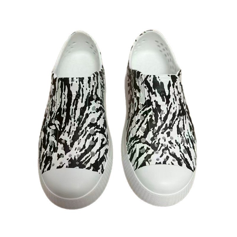 1765779068865101.jpg 雅购特拖鞋