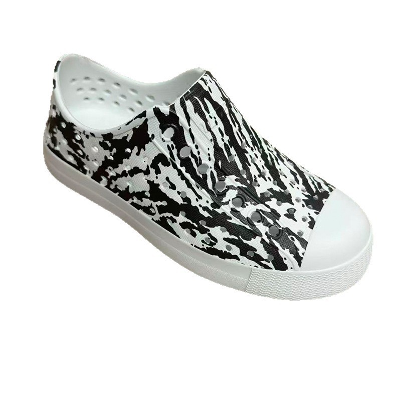 1765779068961228.jpg 雅购特拖鞋