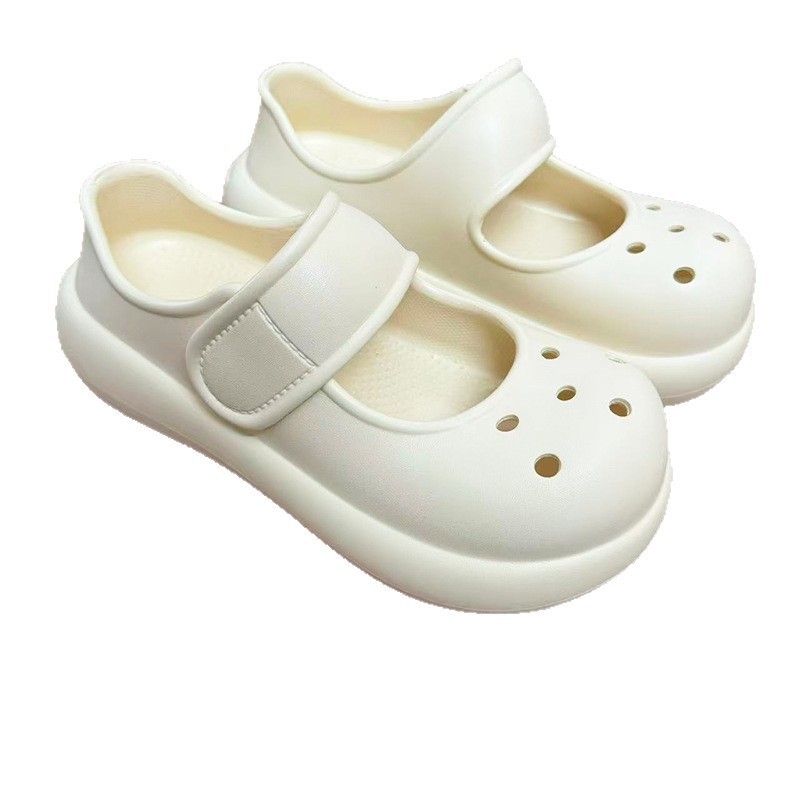 1765938812264539.jpg 雅购特拖鞋