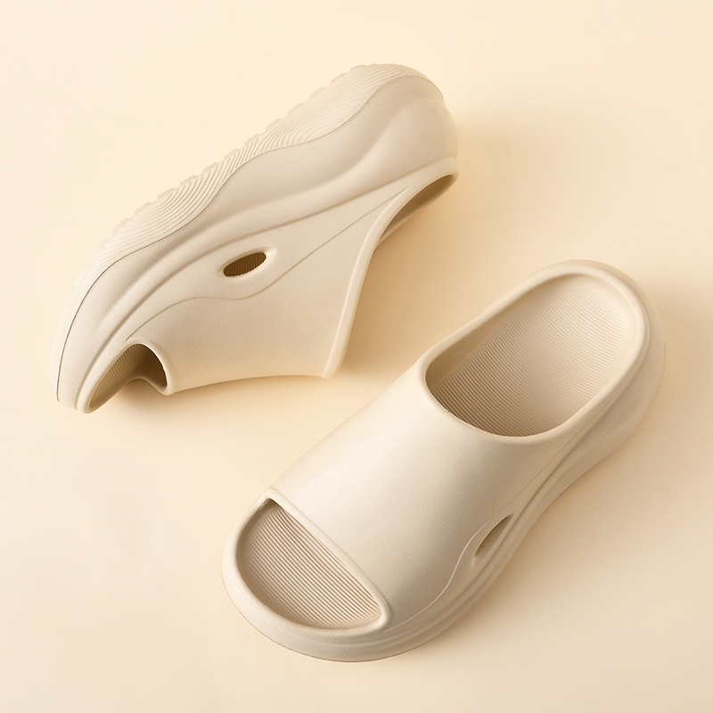 1765943210530710.jpg 雅购特拖鞋