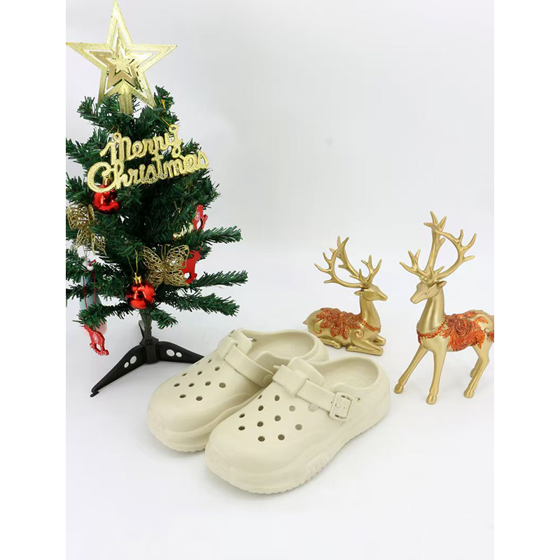 1766021251173136.jpg 雅购特拖鞋