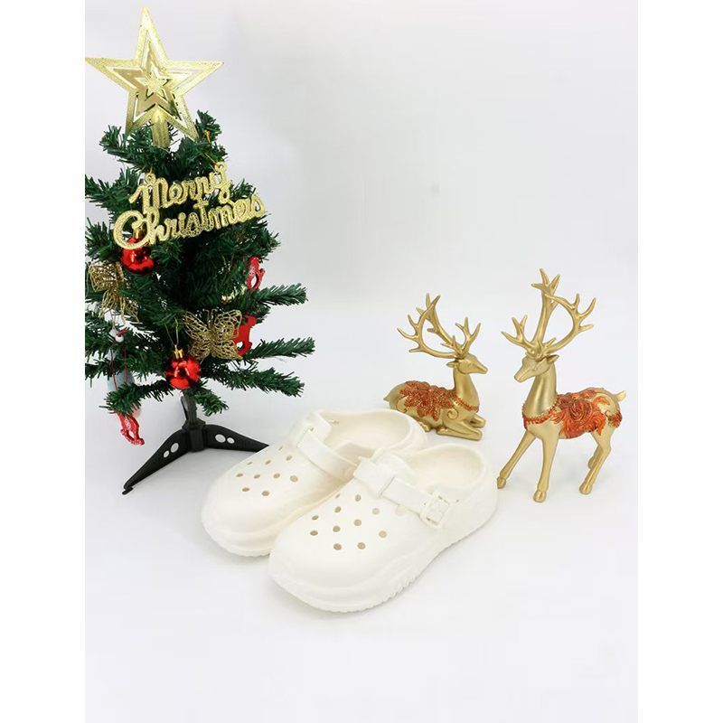 1766021251577418.jpg 雅购特拖鞋