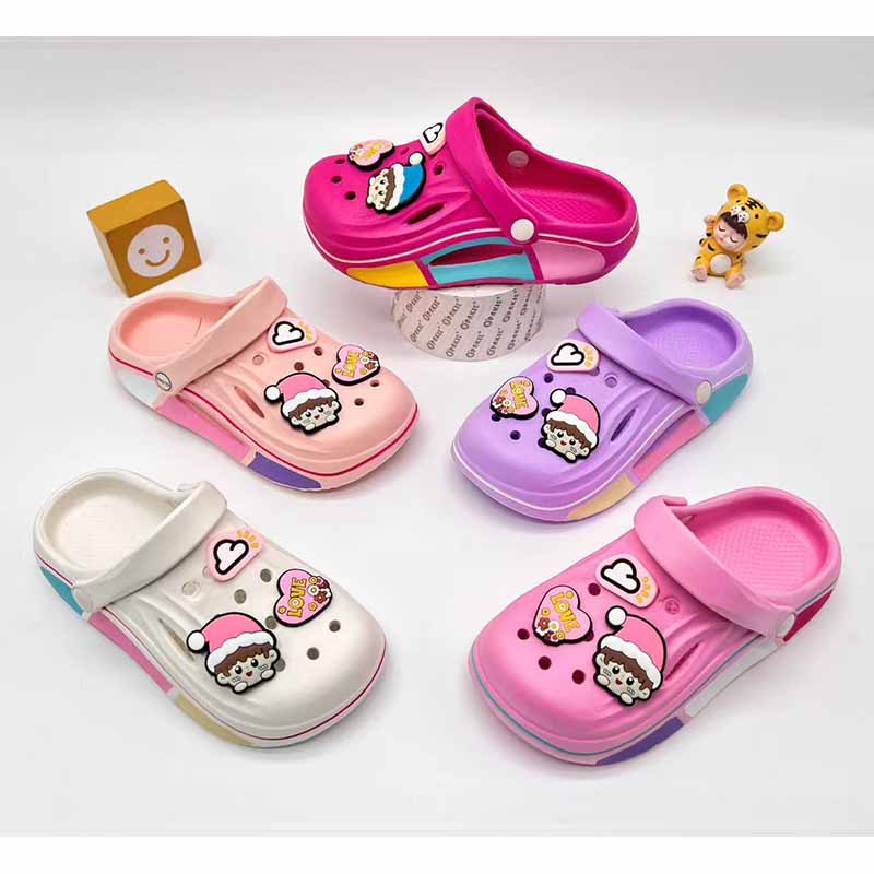 1766387495556642.jpg 雅购特拖鞋