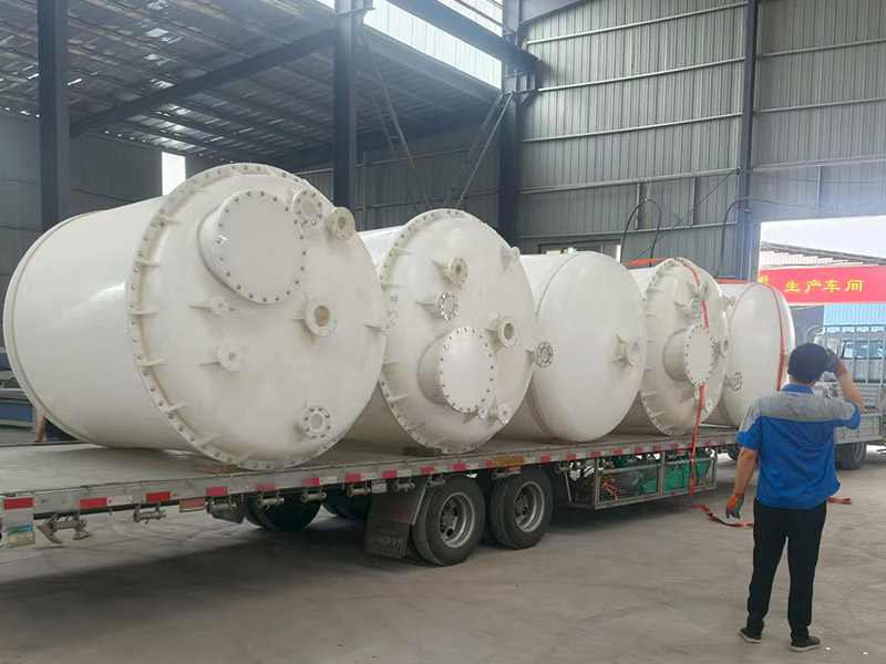 1766557745998653.jpg PP储罐