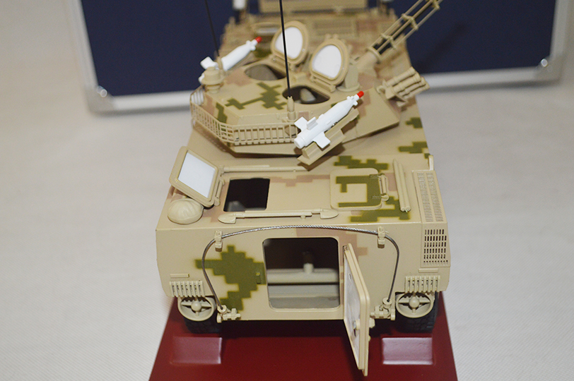 09式8X8步兵战车模型1:26