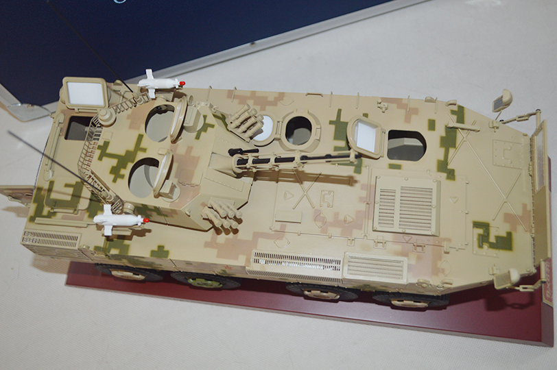 09式8X8步兵战车模型1:26