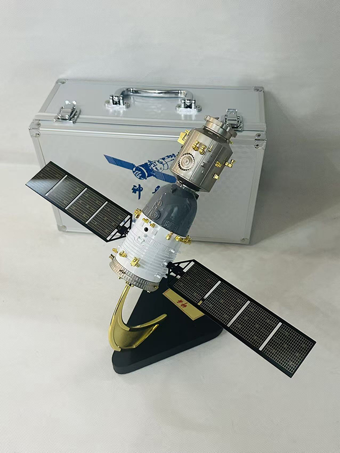 1766564289825413.jpg 1:40神舟二十飞船模型