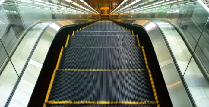 自动扶梯：物业治理者的维护技巧