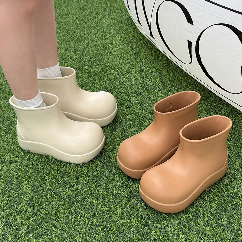 1766814386738794.jpg 雅购特拖鞋