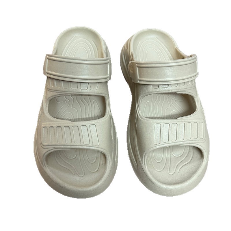 1766825718454672.jpg 雅购特拖鞋