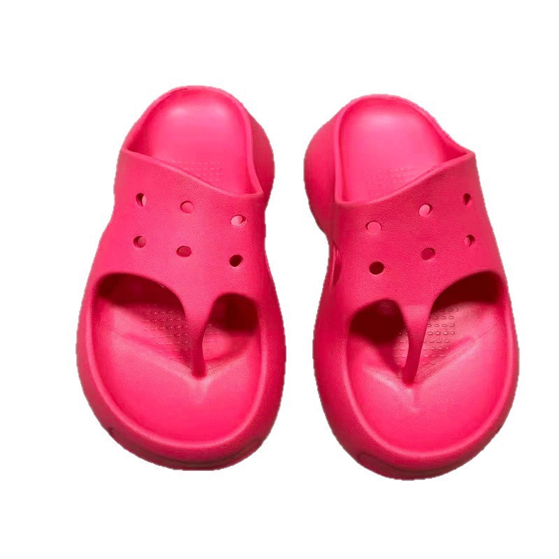 1766977240304457.jpg 雅购特拖鞋