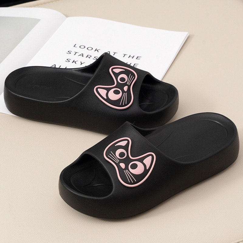 1767001873972545.jpg 雅购特拖鞋