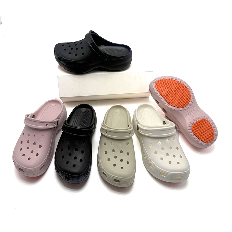 1767409384796197.jpg 雅购特拖鞋