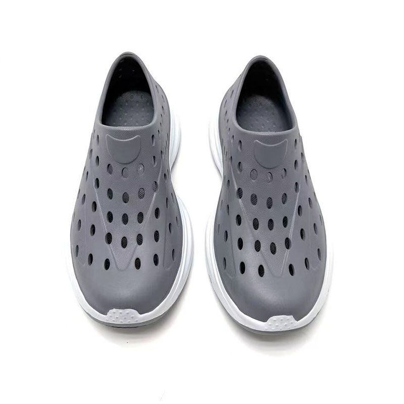 1767409652716177.jpg 雅购特拖鞋