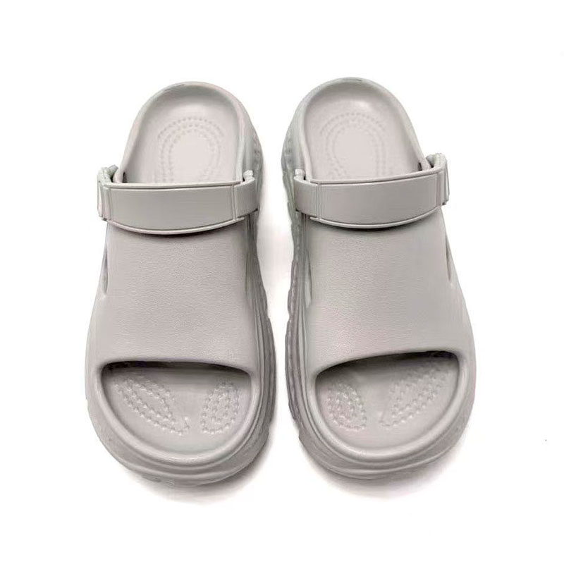 1767574187294750.jpg 雅购特拖鞋