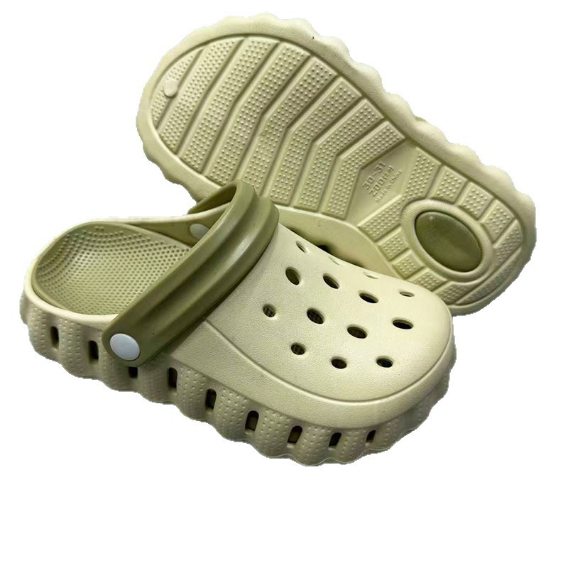 1767582551294658.jpg 雅购特拖鞋