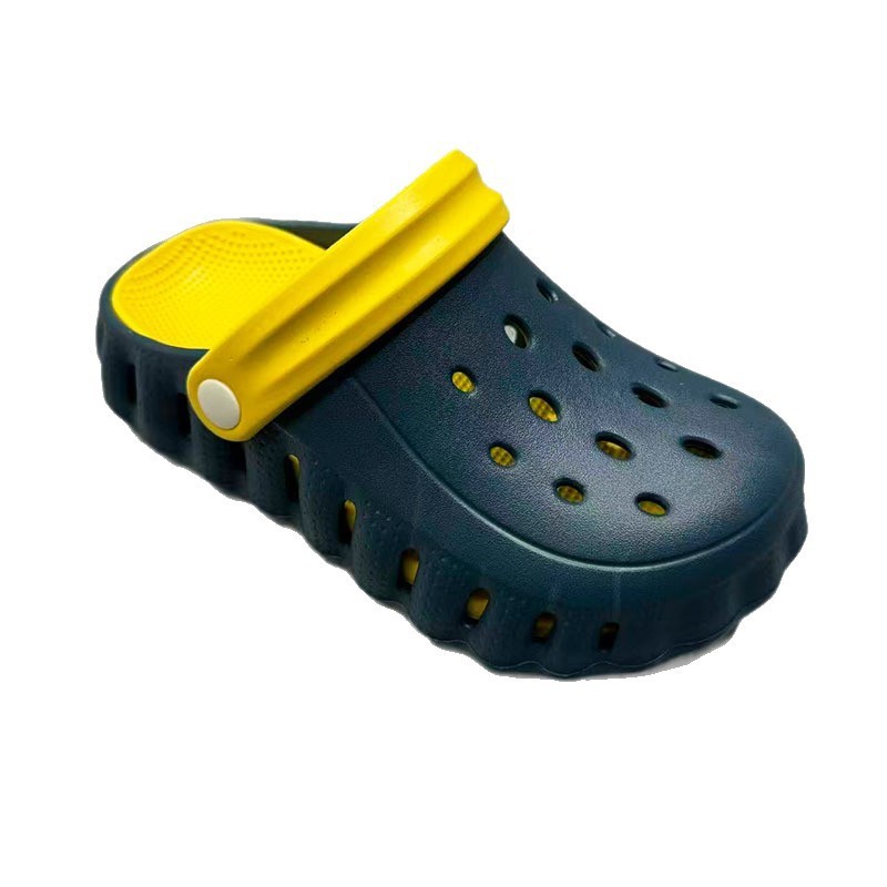 1767582568177532.jpg 雅购特拖鞋