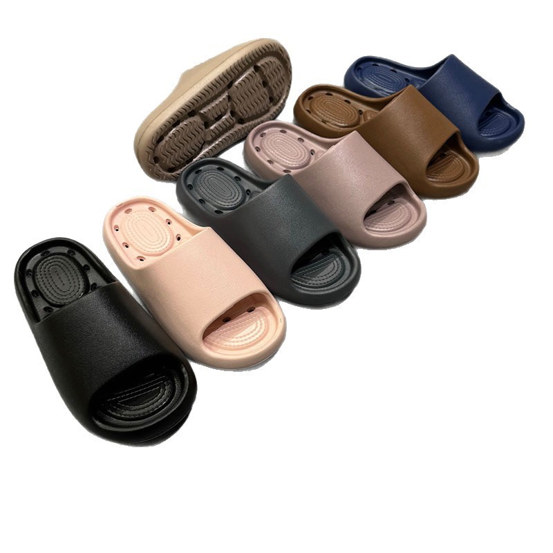 1767597904958476.jpg 雅购特拖鞋