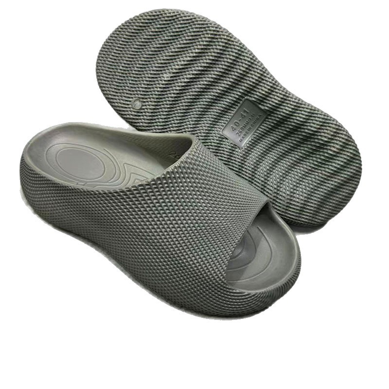 1767598301439379.jpg 雅购特拖鞋