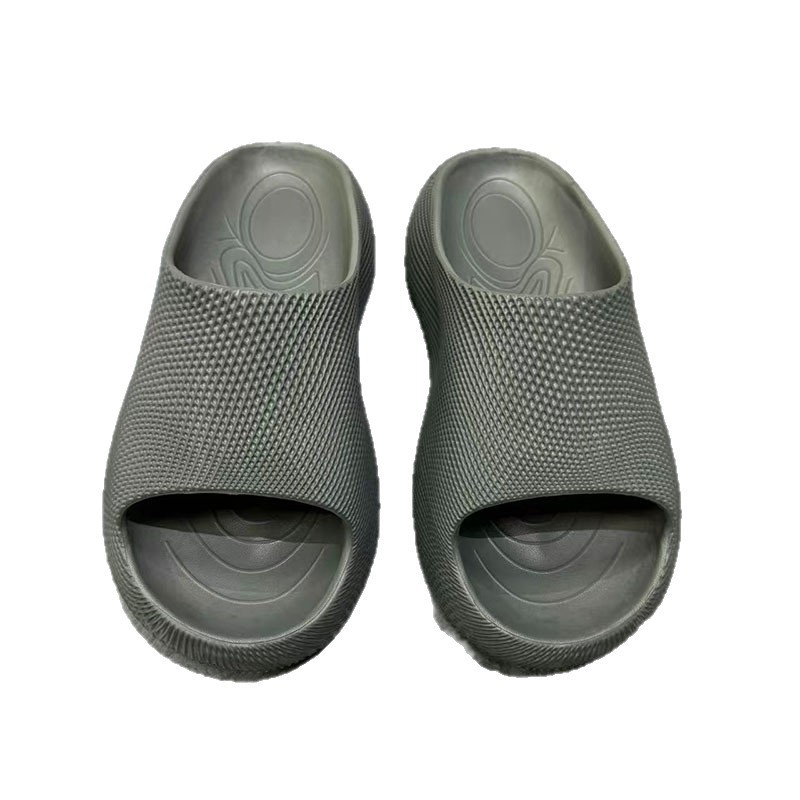 1767598301725027.jpg 雅购特拖鞋