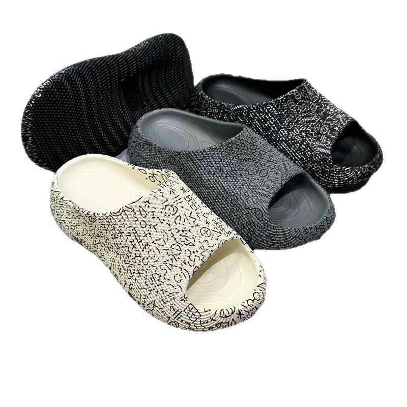 1767598382890348.jpg 雅购特拖鞋