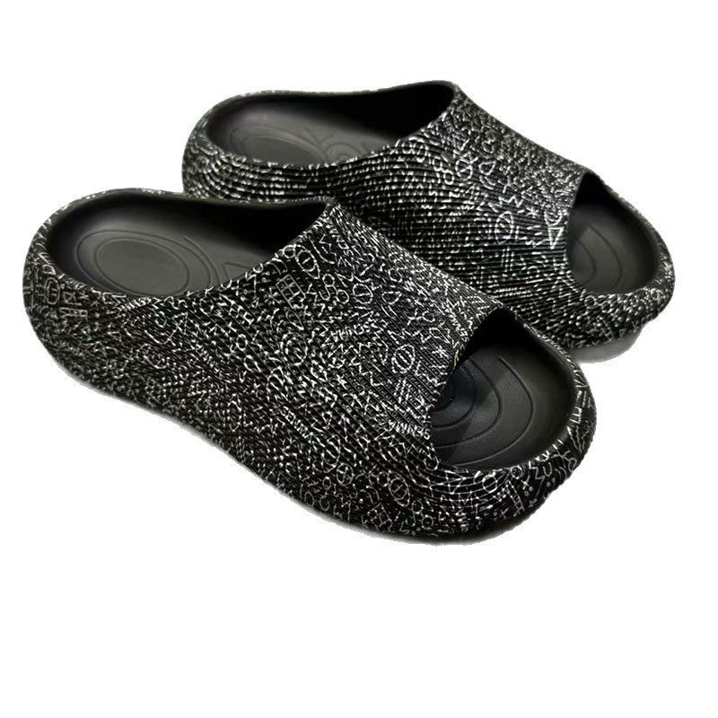 1767598404697477.jpg 雅购特拖鞋