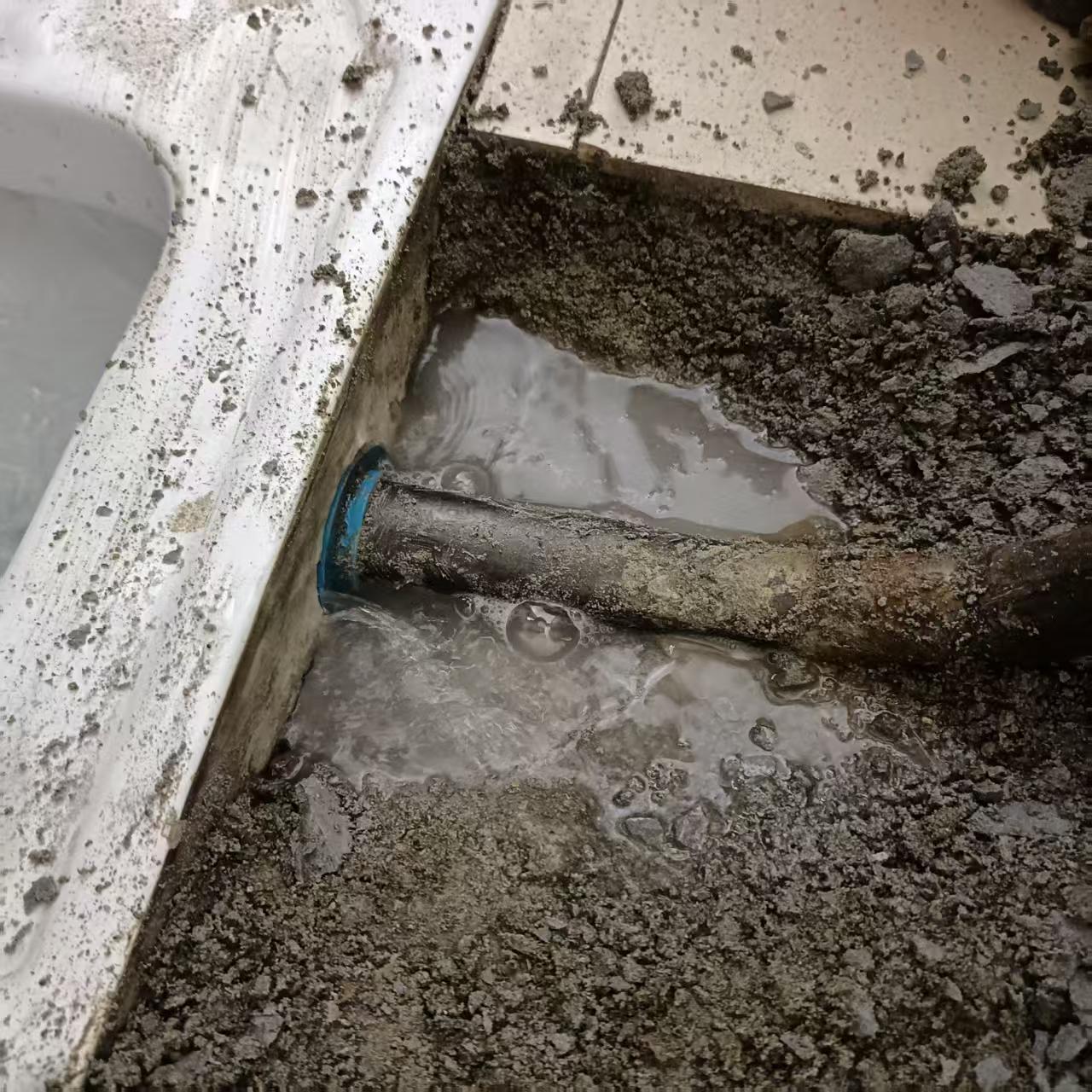 都江堰纪检委卫生间查漏维修