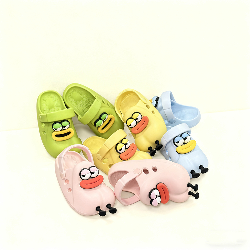 1767670702578976.jpg 雅购特拖鞋