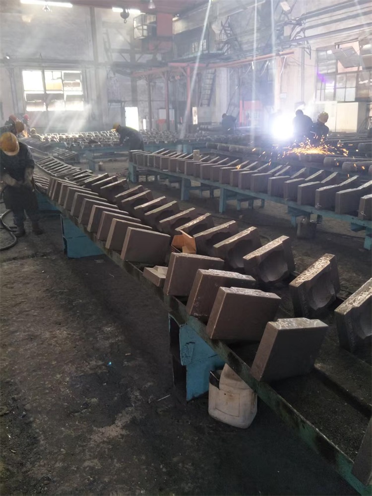 火车上的低碳钢