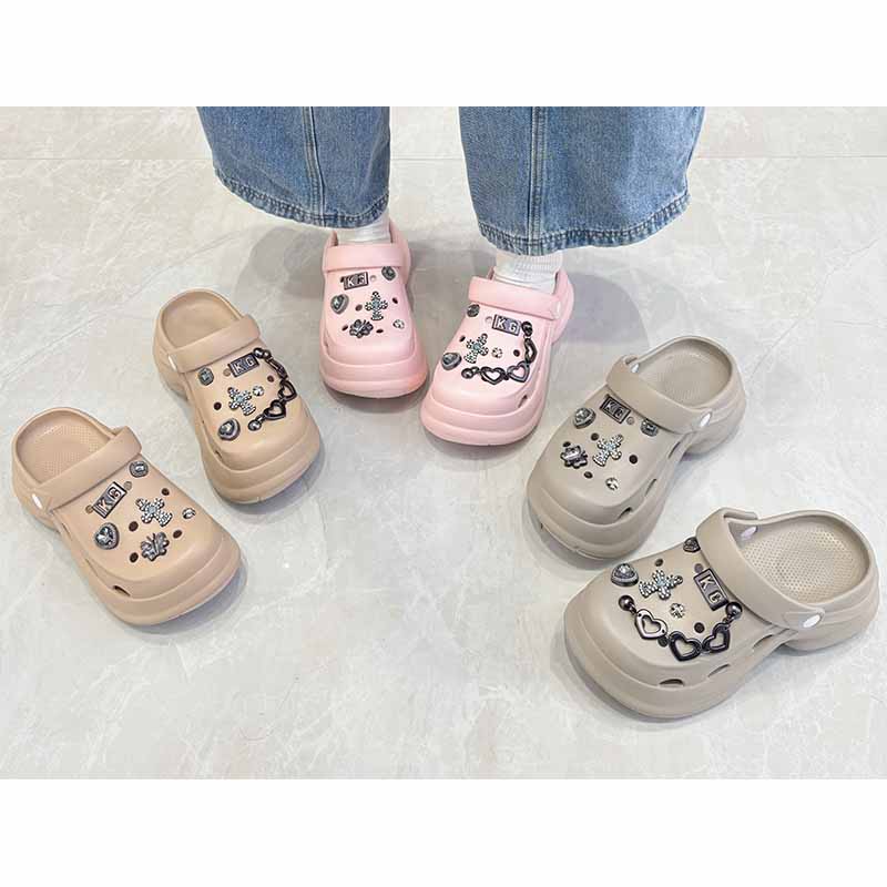 1767748274638626.jpg 雅购特拖鞋