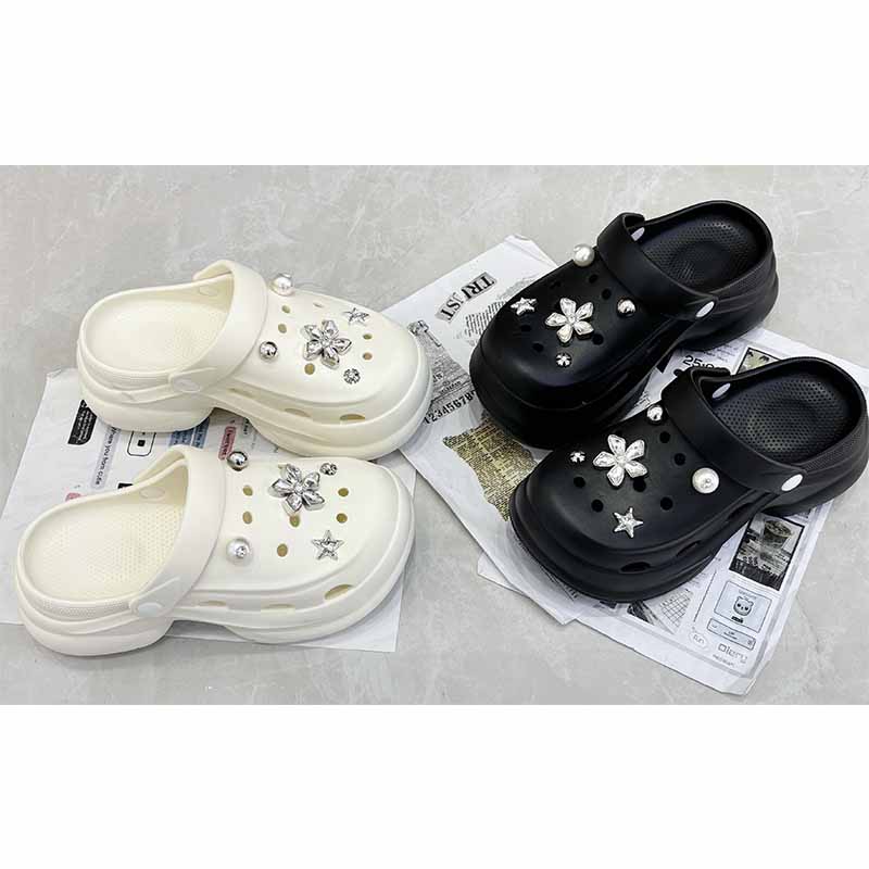 1767748274931229.jpg 雅购特拖鞋