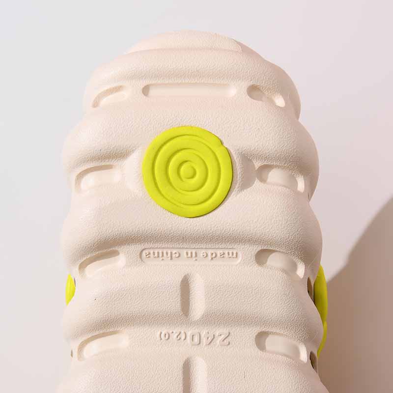 1767768766457387.jpg 雅购特拖鞋