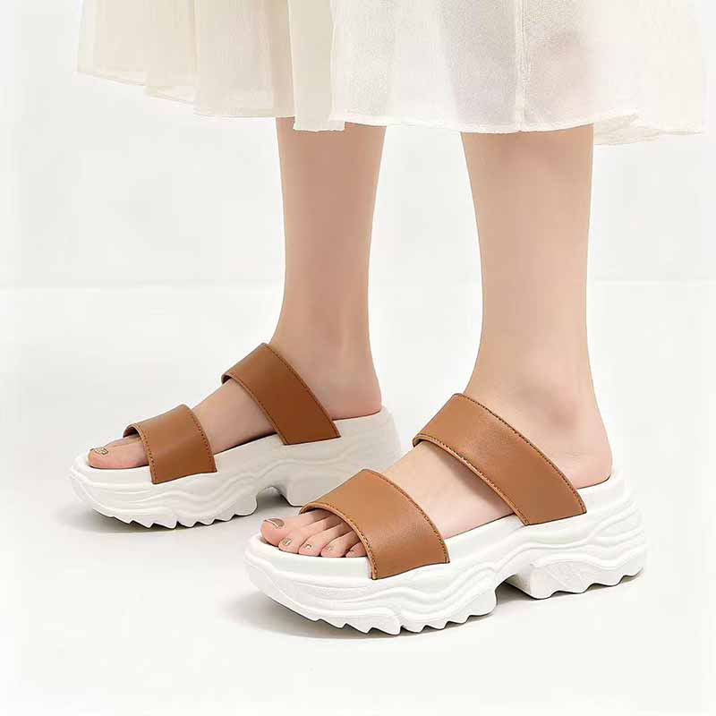 1767852760429888.jpg 雅购特拖鞋